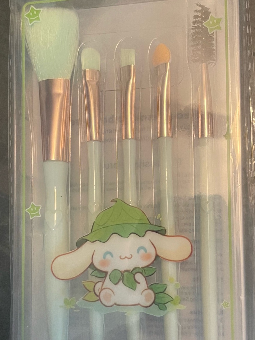 Cinnamoroll wearing a hat New Makeup Brush Set in green 5 brush set